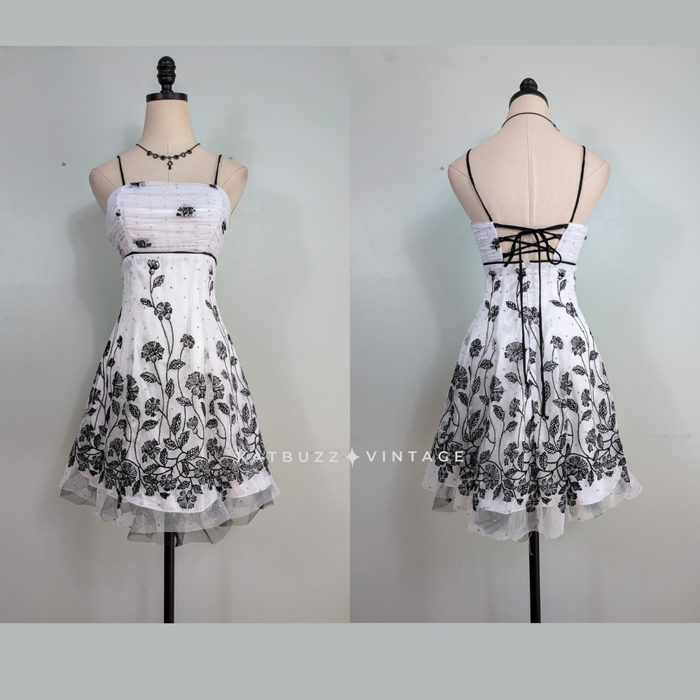 Vintage Windsor Prom Dress Mini Gown 4 White Black Corset Y2K Floral Goth Hoco